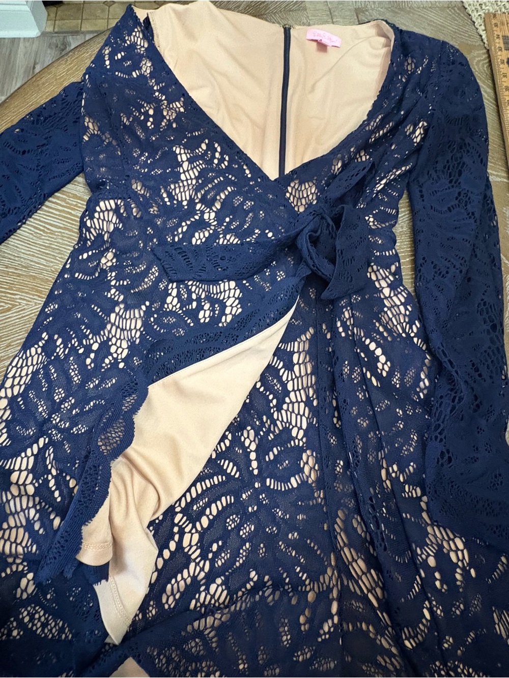 Lilly Pulitzer Romper Medium Tiki
Lace Wrap Navy Beach Resort Cruise - Picture 9 of 11